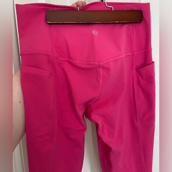 EUC ATHLETA SALUTATION STASH 7/8 LEGGINGS SIZE SMALL - Picture 4 of 6